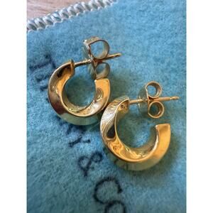 Tiffany & Co. 18k Yellow Gold 1/2” Twisted Hoop Huggie Earrings 3.65g - Vintage